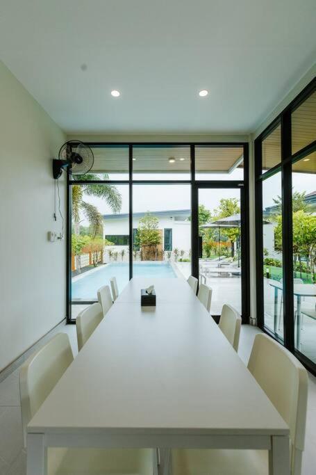 Cheeva Pool Villa เขาหลัก ภายนอก รูปภาพ